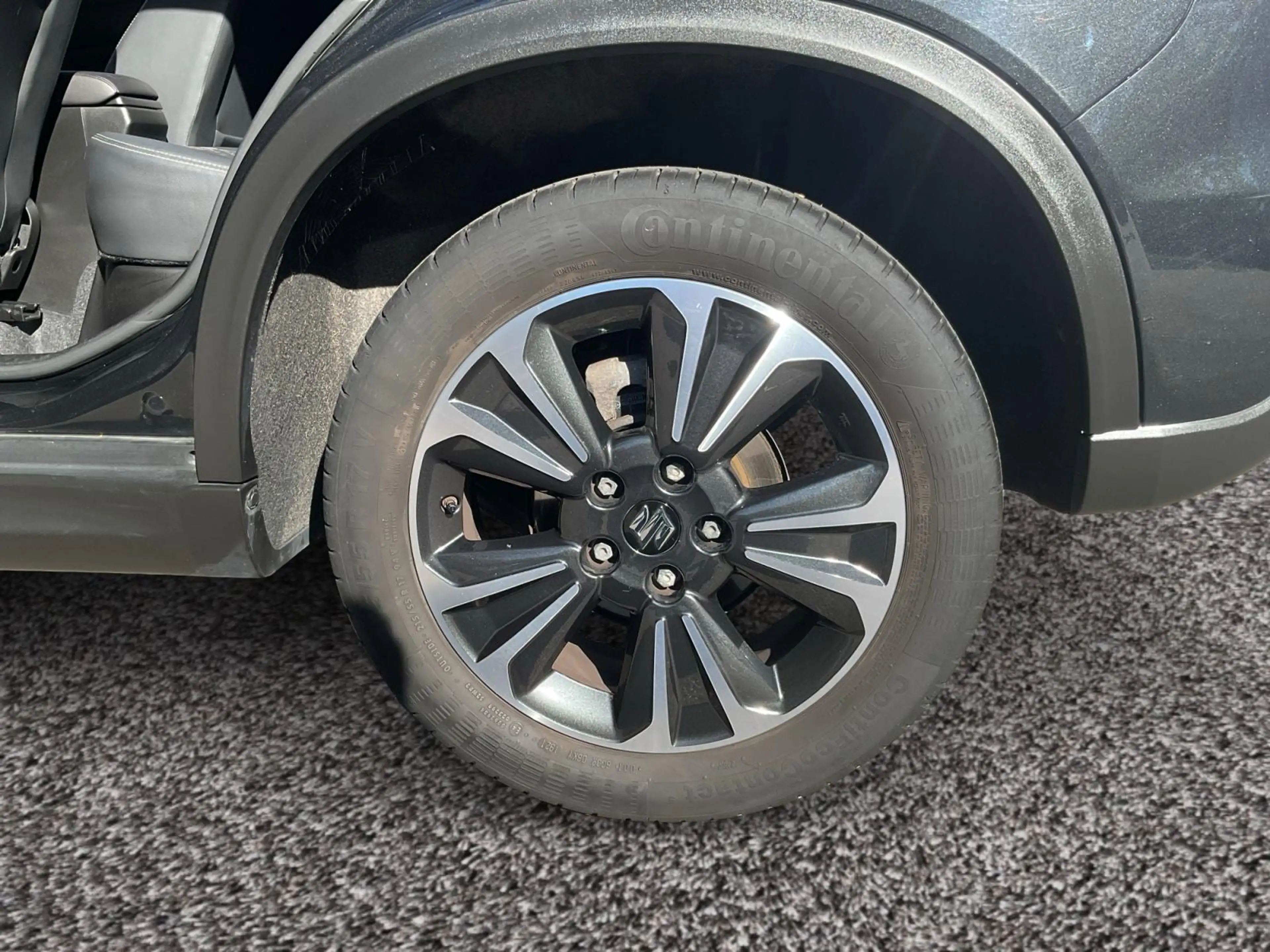Suzuki Vitara 1,4 DITC Hybrid Comfort+ PLUS — photo 15
