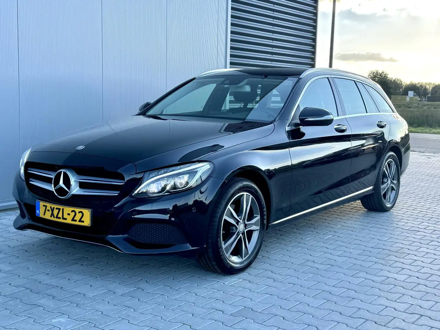 Mercedes-Benz C 180 Estate Ambition | Dealer onderhouden Nero - 1