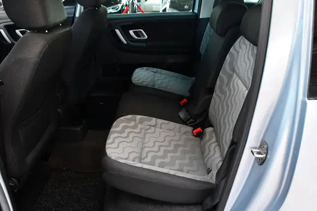 Skoda Roomster view 11