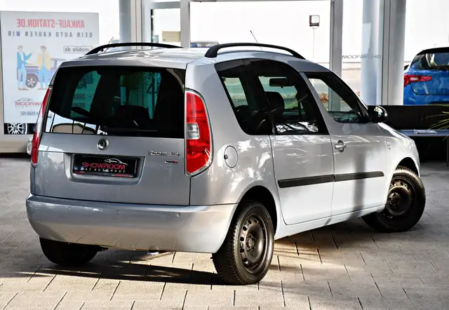 Skoda Roomster view 2