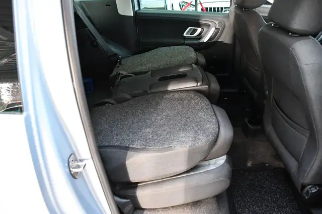 Skoda Roomster view 12