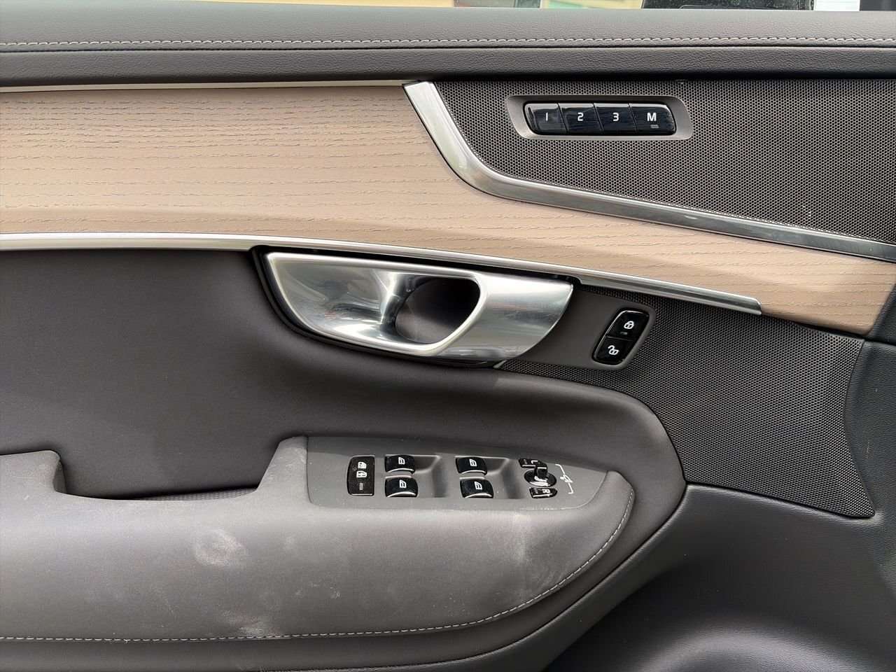 2026 Volvo XC90 B6 AWD Plus Dark Theme 7-Seater Local BC Unit | Ac thumb 21