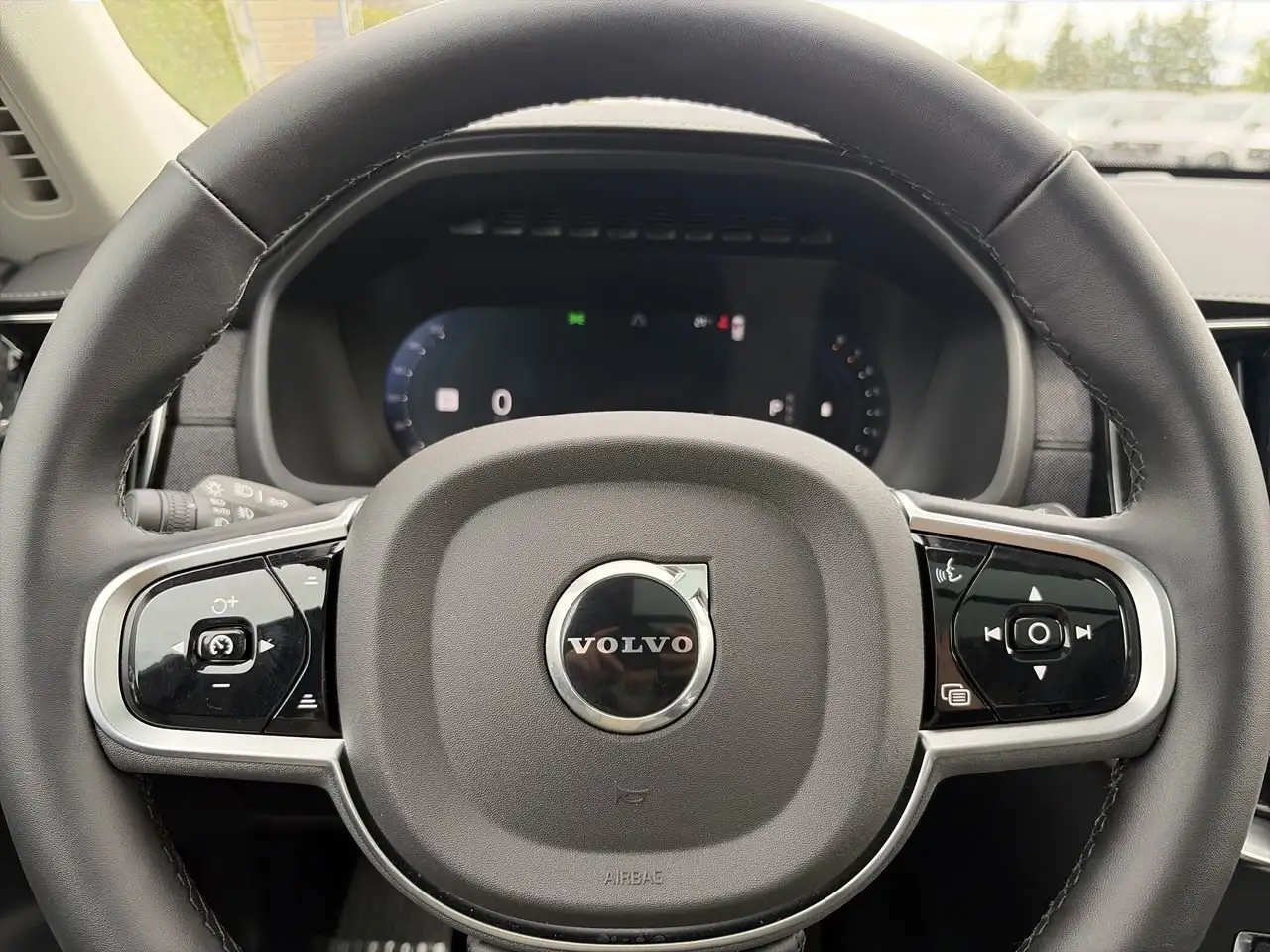 Volvo XC90 снимка Volvo XC90