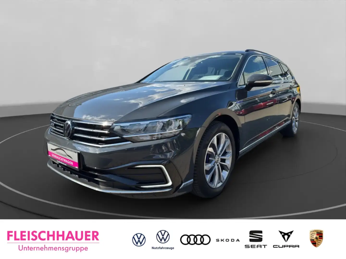Volkswagen Passat Variant GTE 1.4 TSI Plug-In Hybrid LED+ACC+NAVI+ Grau - 1