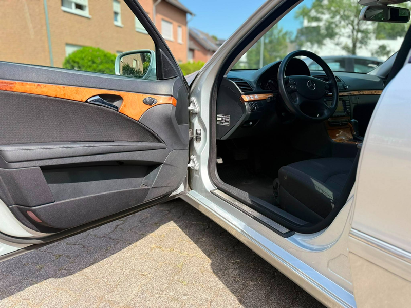 Mercedes-Benz E 220 E 220 CDI*1.HAND*Scheckheftgepflegt*NichtraucherFahrzeug*TÜV&ServiceNEU* — photo 10