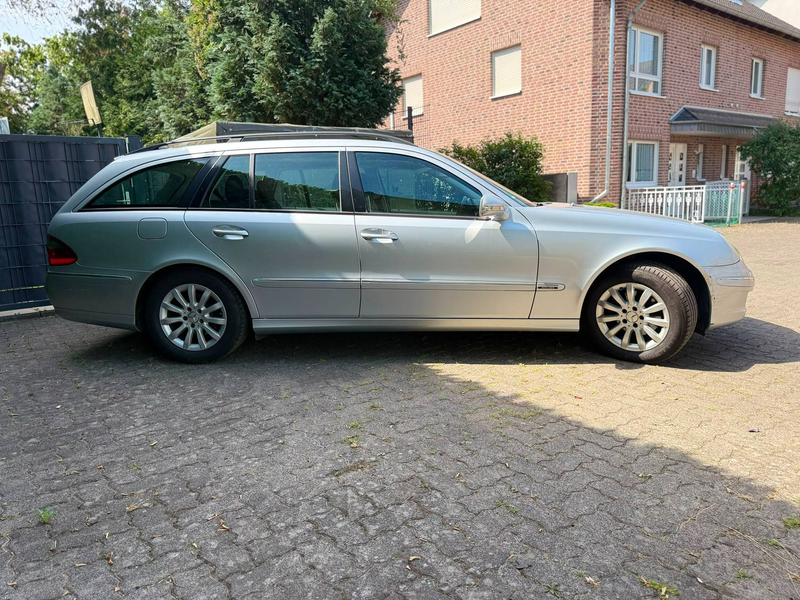 Mercedes-Benz E 220 E 220 CDI*1.HAND*Scheckheftgepflegt*NichtraucherFahrzeug*TÜV&ServiceNEU* — photo 5