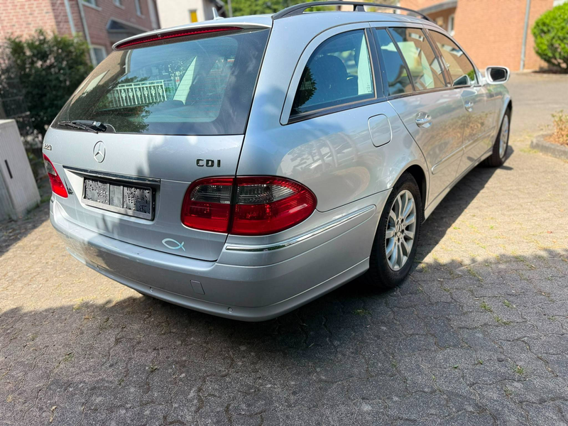 Mercedes-Benz E 220 E 220 CDI*1.HAND*Scheckheftgepflegt*NichtraucherFahrzeug*TÜV&ServiceNEU* — photo 6