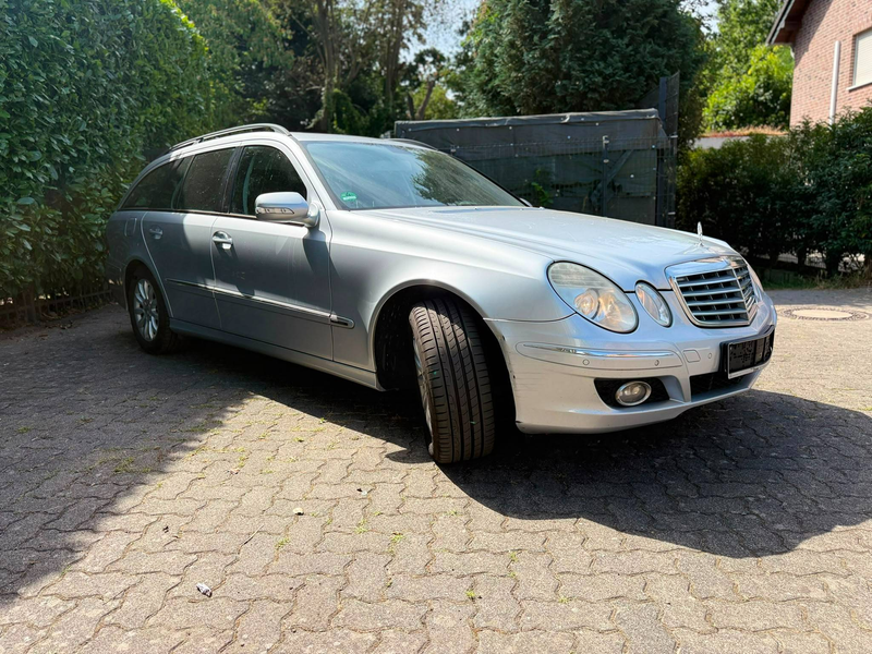 Mercedes-Benz E 220 E 220 CDI*1.HAND*Scheckheftgepflegt*NichtraucherFahrzeug*TÜV&ServiceNEU* — photo 3