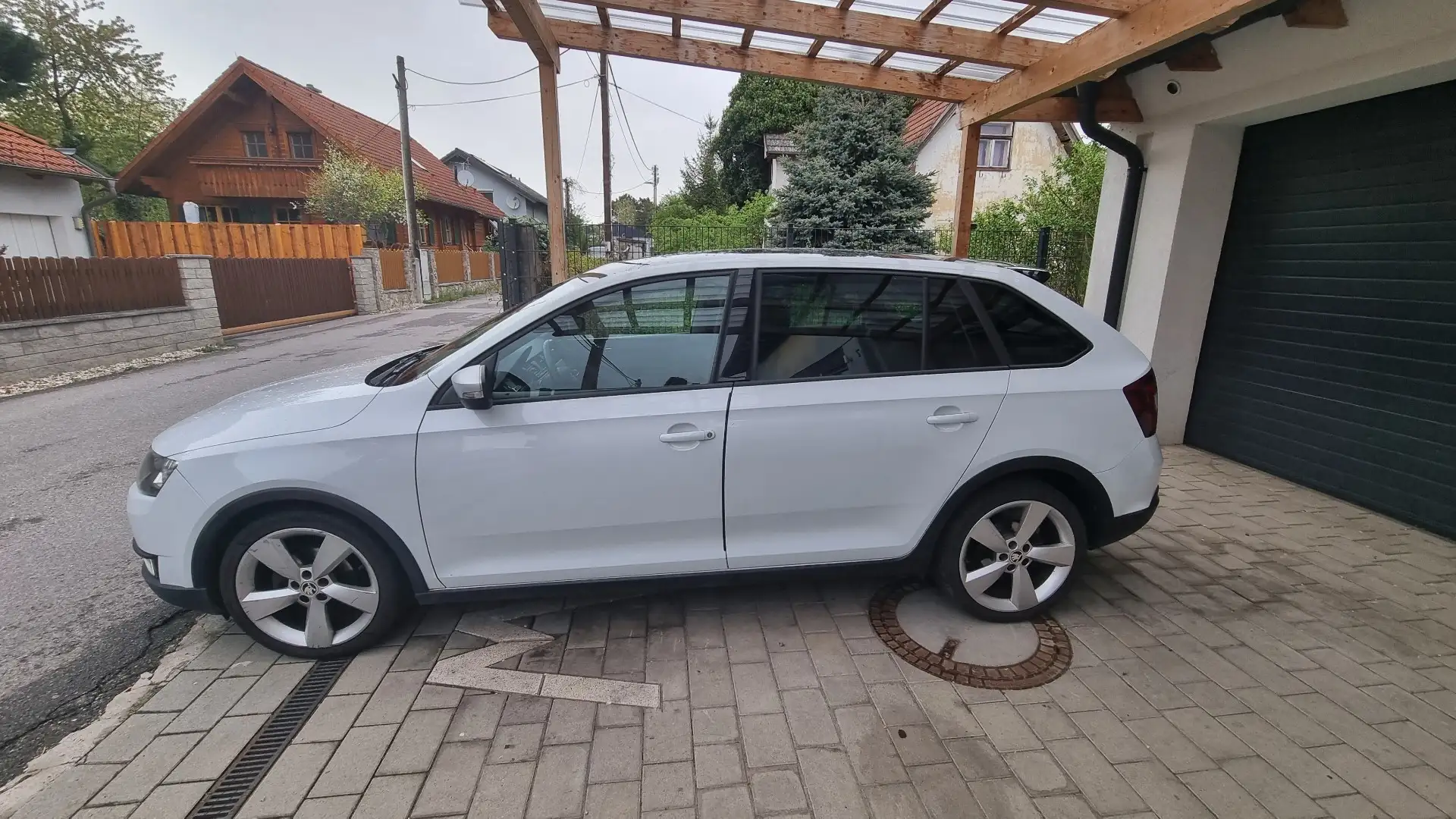 Skoda Rapid/Spaceback Rapid Spaceback 1,2 TSI Sport - 1