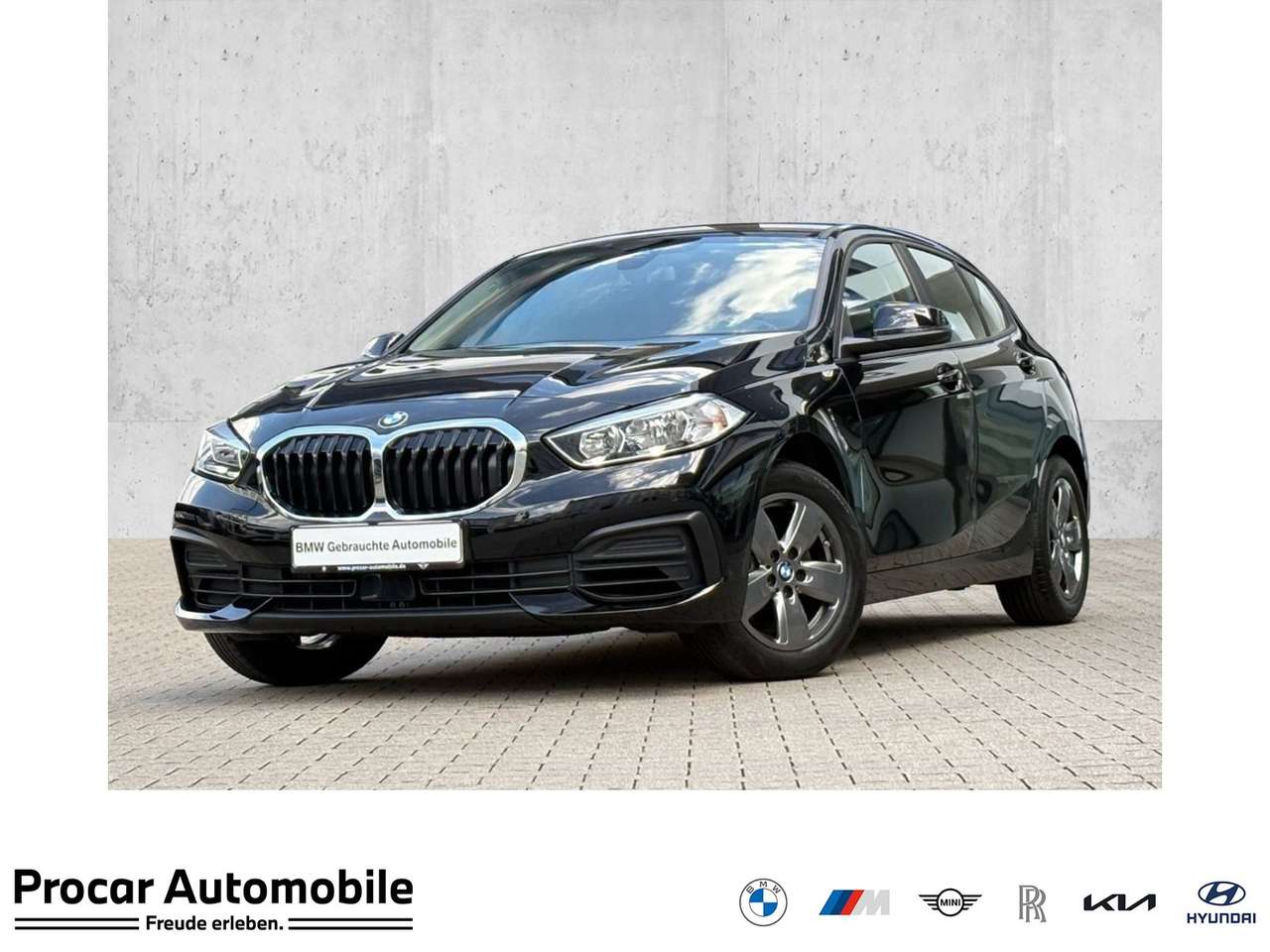 BMW 116 2023 — i Navi PDC DAB Apple CarPlay WLAN 16" LMR