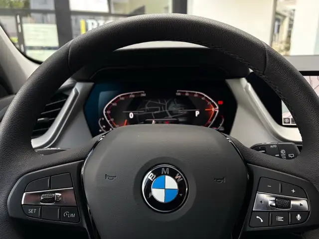 BMW 1 Series view 7