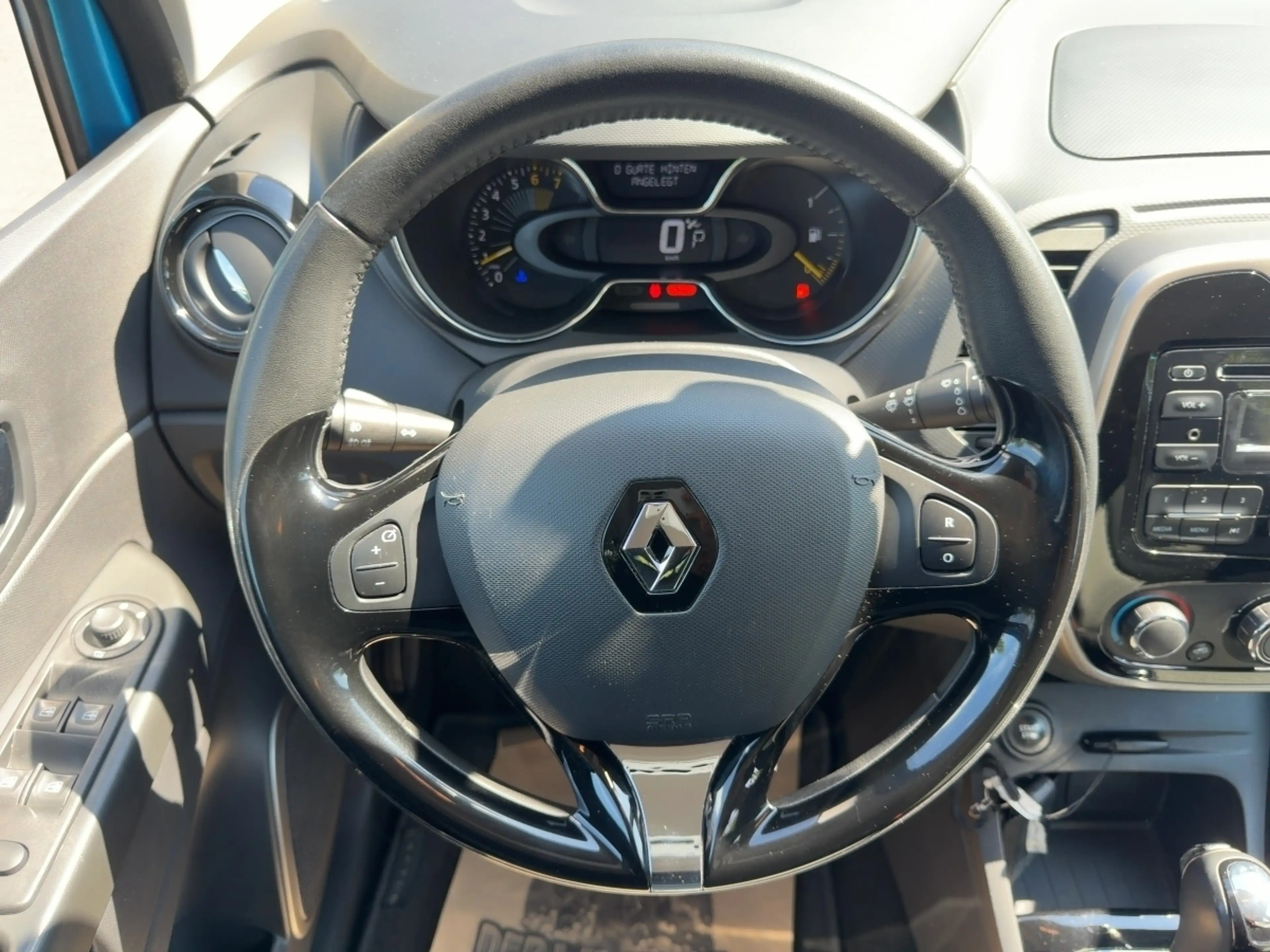 Renault Captur TCe120 EDC Dynamique AUTOMATIK PARKP/GJR — photo 9