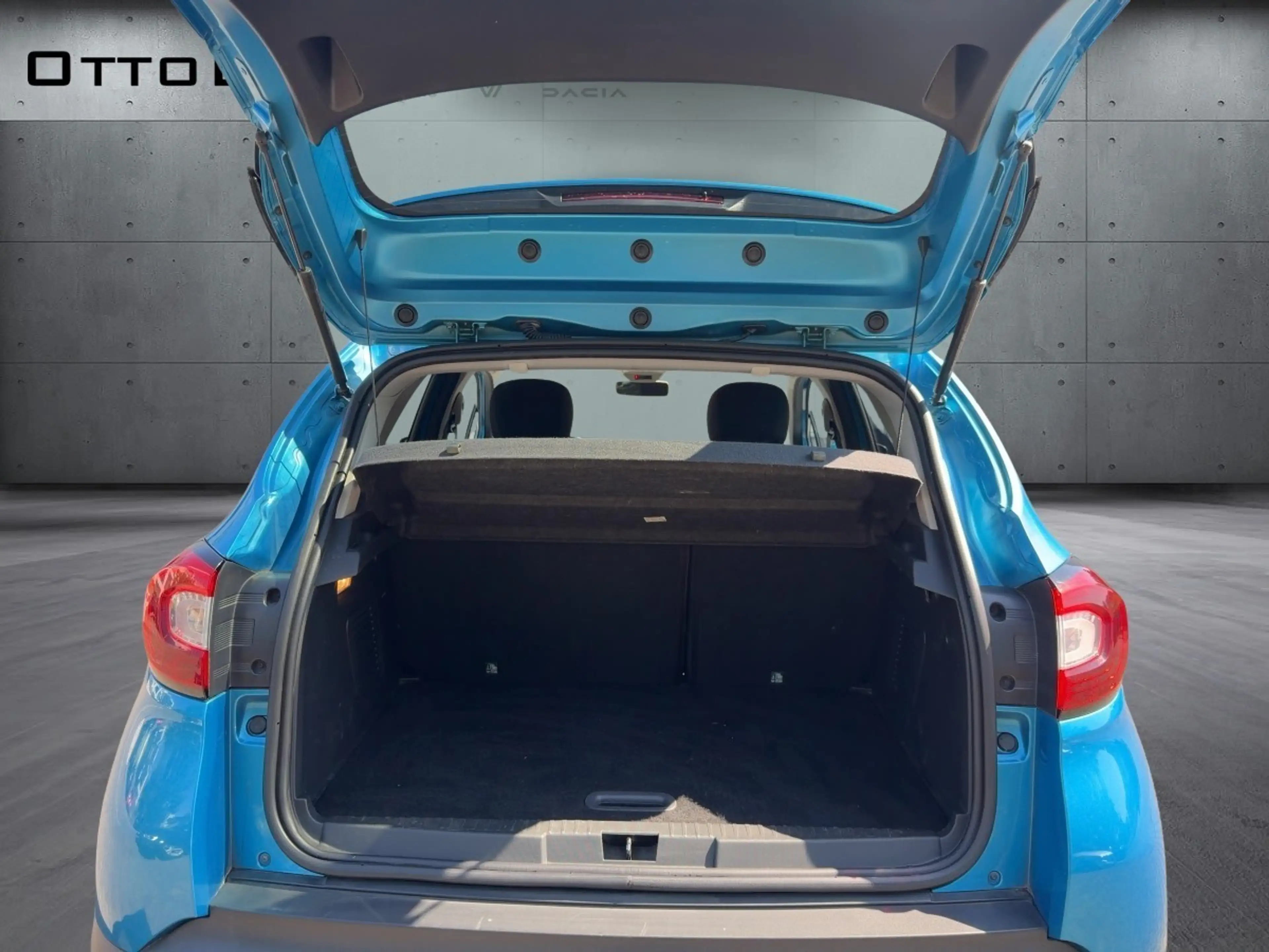 Renault Captur TCe120 EDC Dynamique AUTOMATIK PARKP/GJR — photo 13