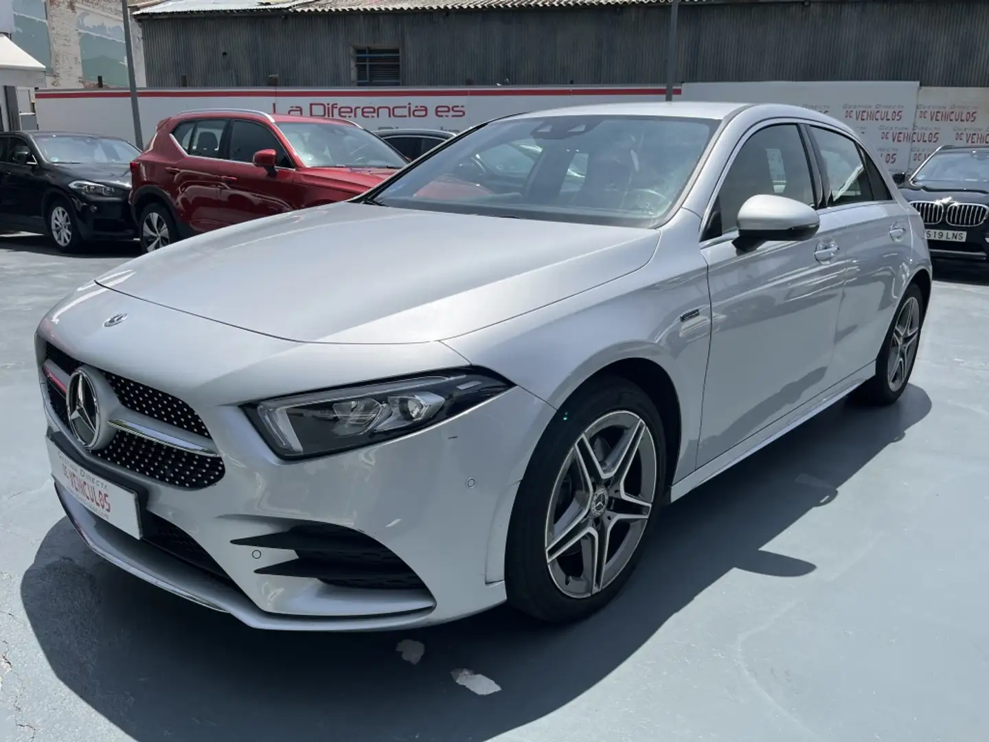 Mercedes-Benz A 250 250e 8G-DCT Plateado - 1