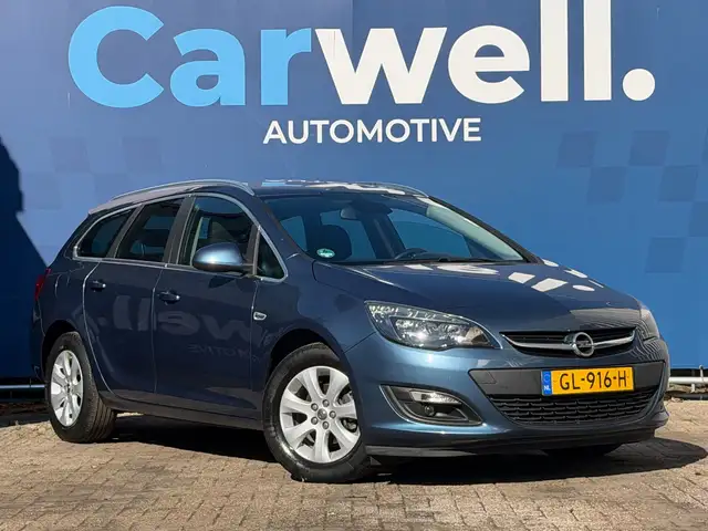 Opel Astra view 3