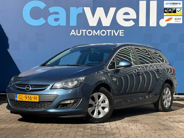 2015 Opel Astra in Blue for sale