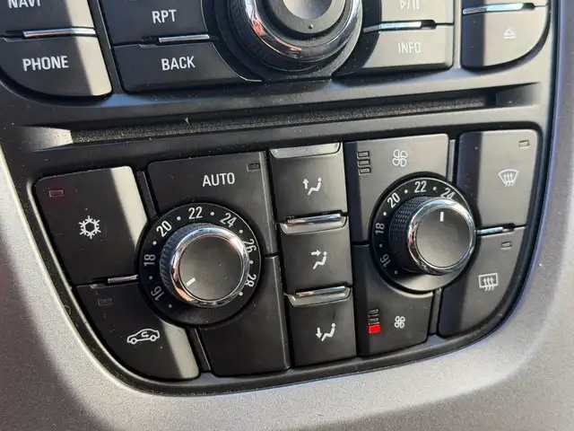 Opel Astra view 21
