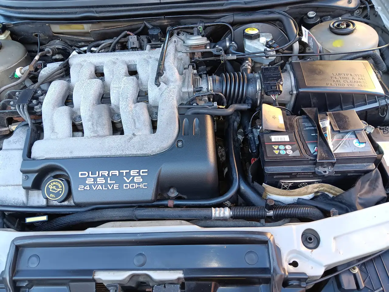 Ford Mondeo V6 GLX, foto 2