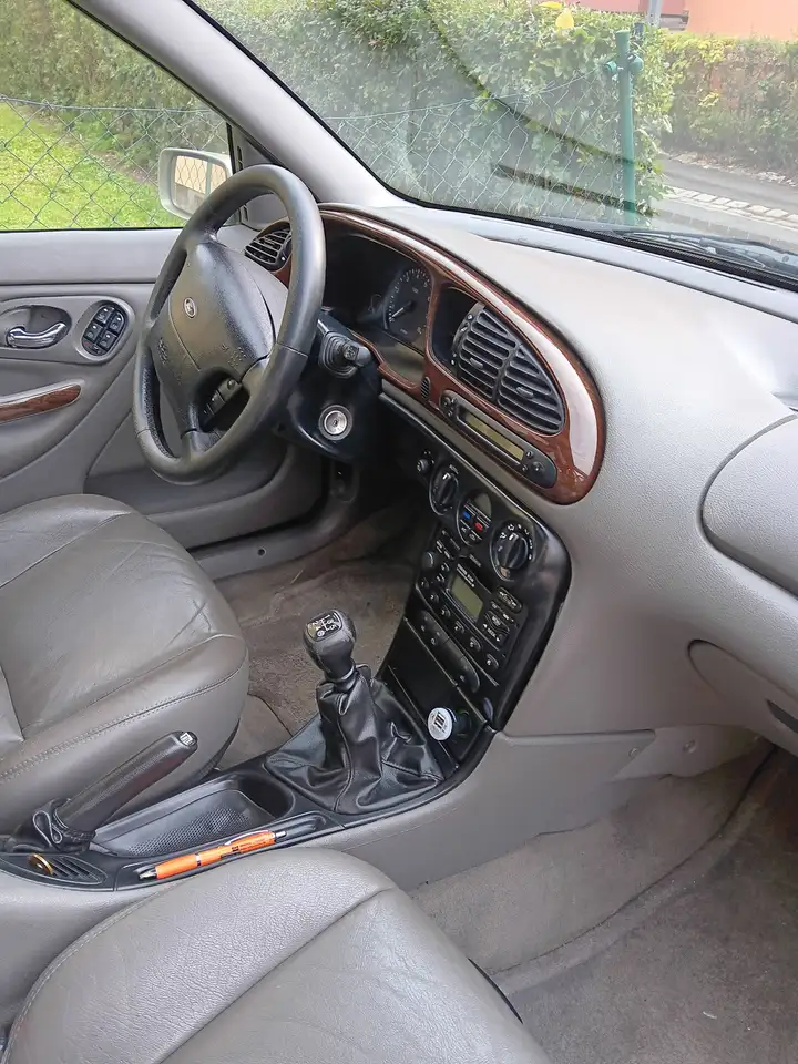 Ford Mondeo V6 GLX, foto 1