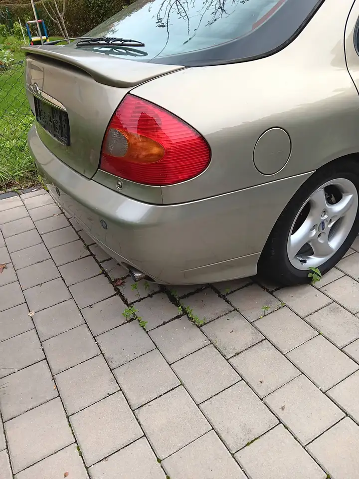 Ford Mondeo V6 GLX, foto 4