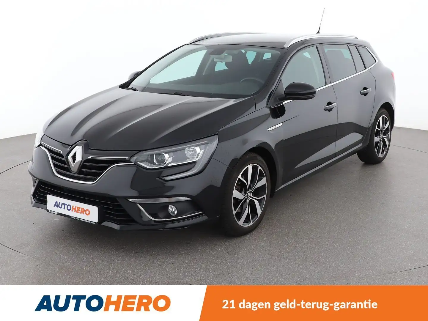 Renault Megane 1.3 TCe Limited Zwart - 1