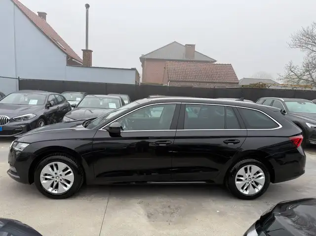 Skoda Octavia view 8