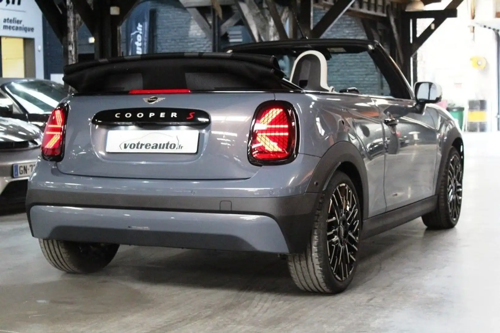 MINI Cooper S IV (2) (F67) CABRIOLET 2.0 COOPER S 204 DKG7 - 2