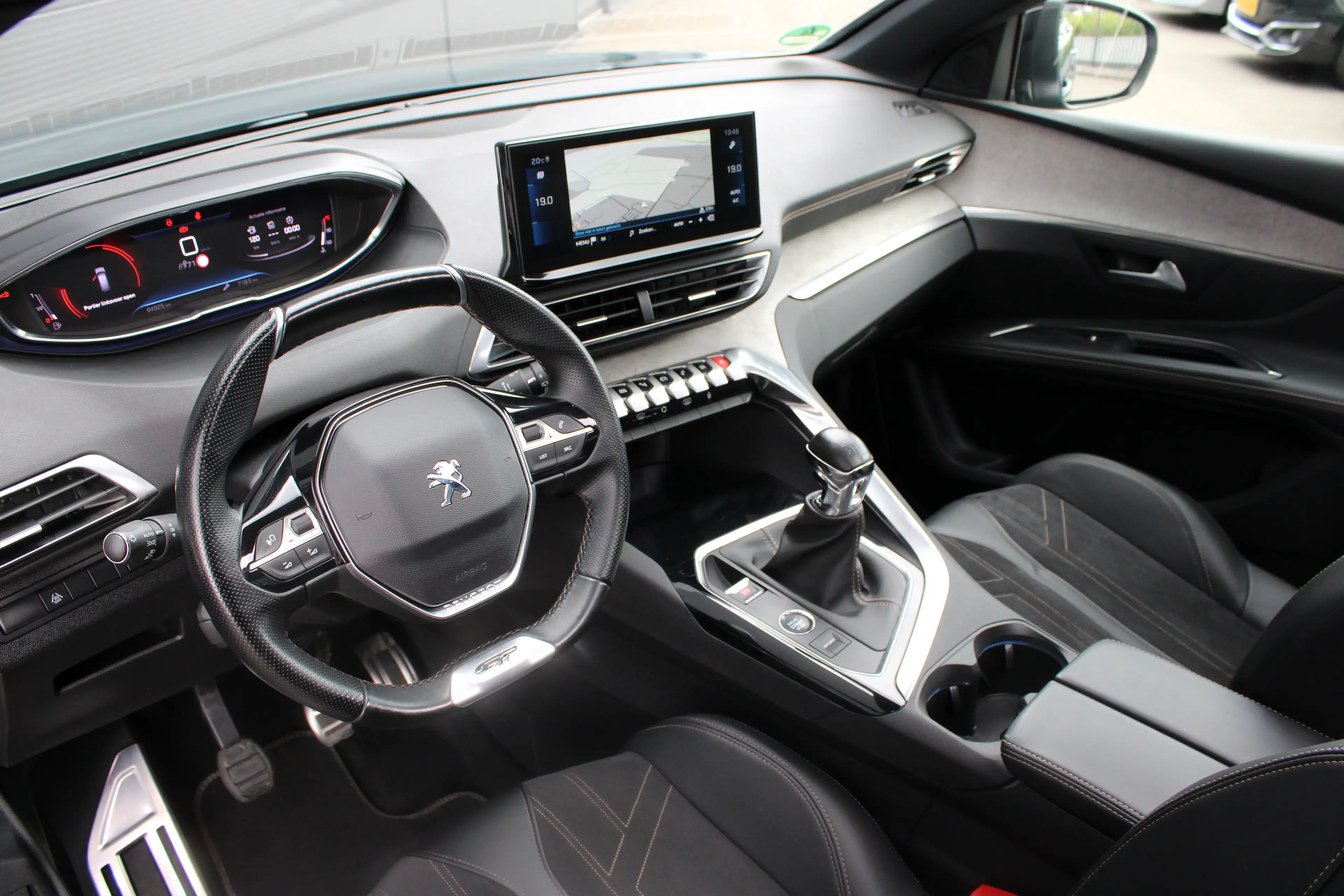 Peugeot 5008 1.2 PureTech GT | Navigatie | Camera | Panorama/sc — photo 19