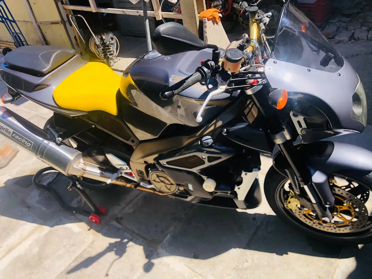 Aprilia Tuono