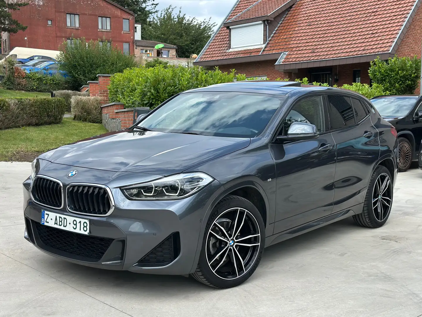 BMW X2 X2 M Pack *Toit Pano/ LED/ Garantie* Faible KM Grijs - 1