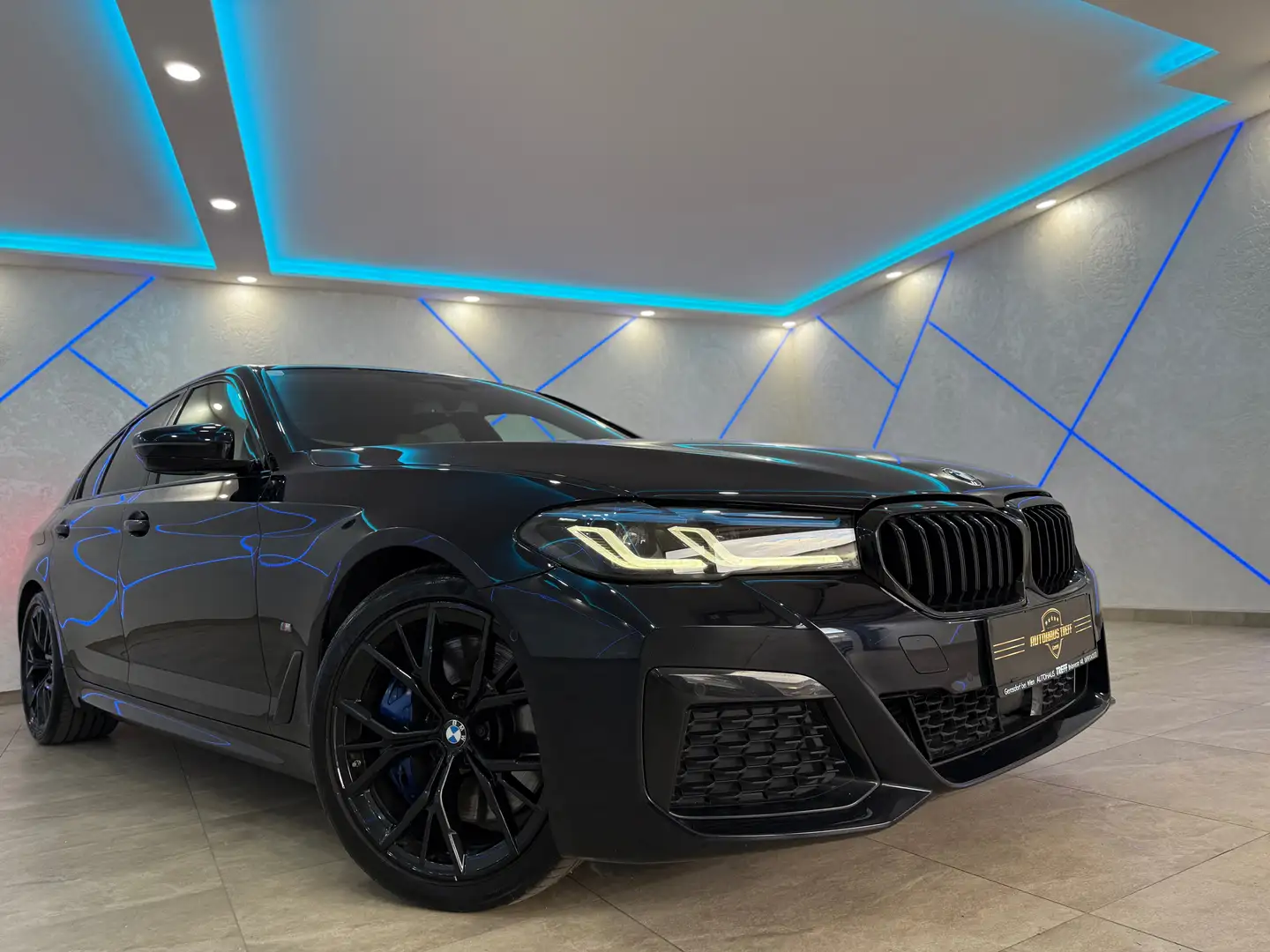 BMW 530 530d xDrive 48 V Aut.*M-SPORT*LASER*SHD*AHK*HUD* Negro - 1