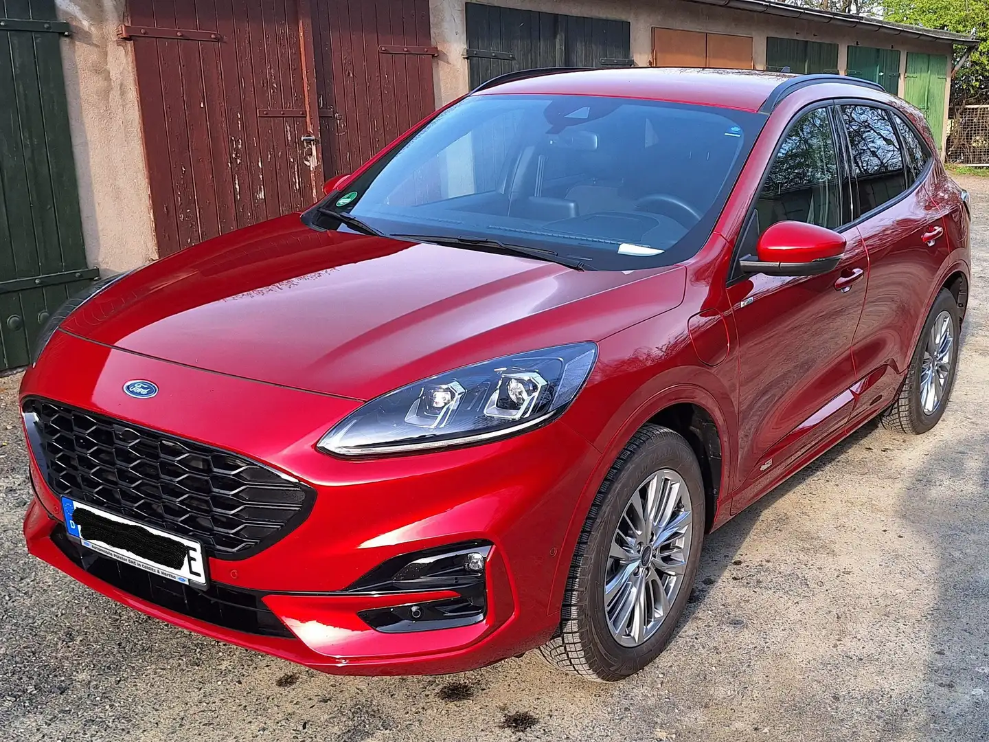 Ford Kuga Kuga 2.5 Duratec FHEV ST-LINE X Rot - 1