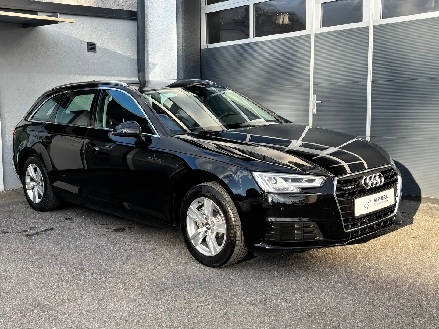 Audi A4 quattro AMBIENTE*LED*NAVI*STDHZ*KAM*KEYLESS*ASSIS* Schwarz - 2