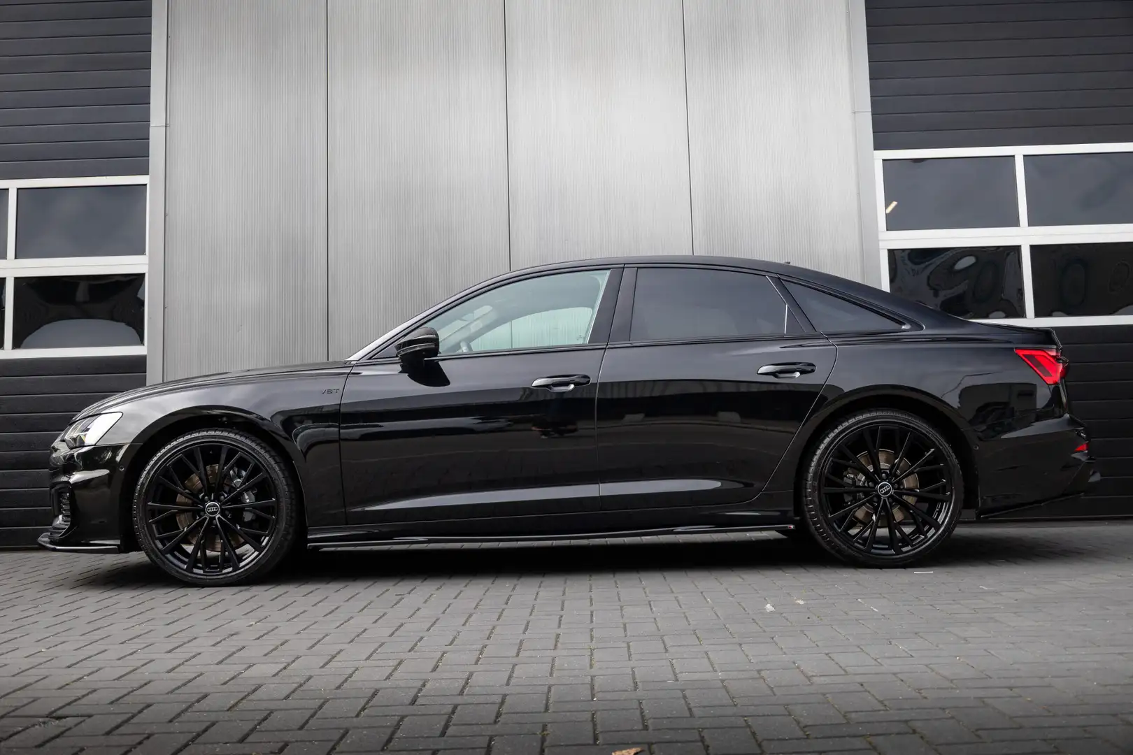 Audi A6 Limousine 55 TFSI V6 340 pk Quattro S-Line /Lucht- Noir - 2