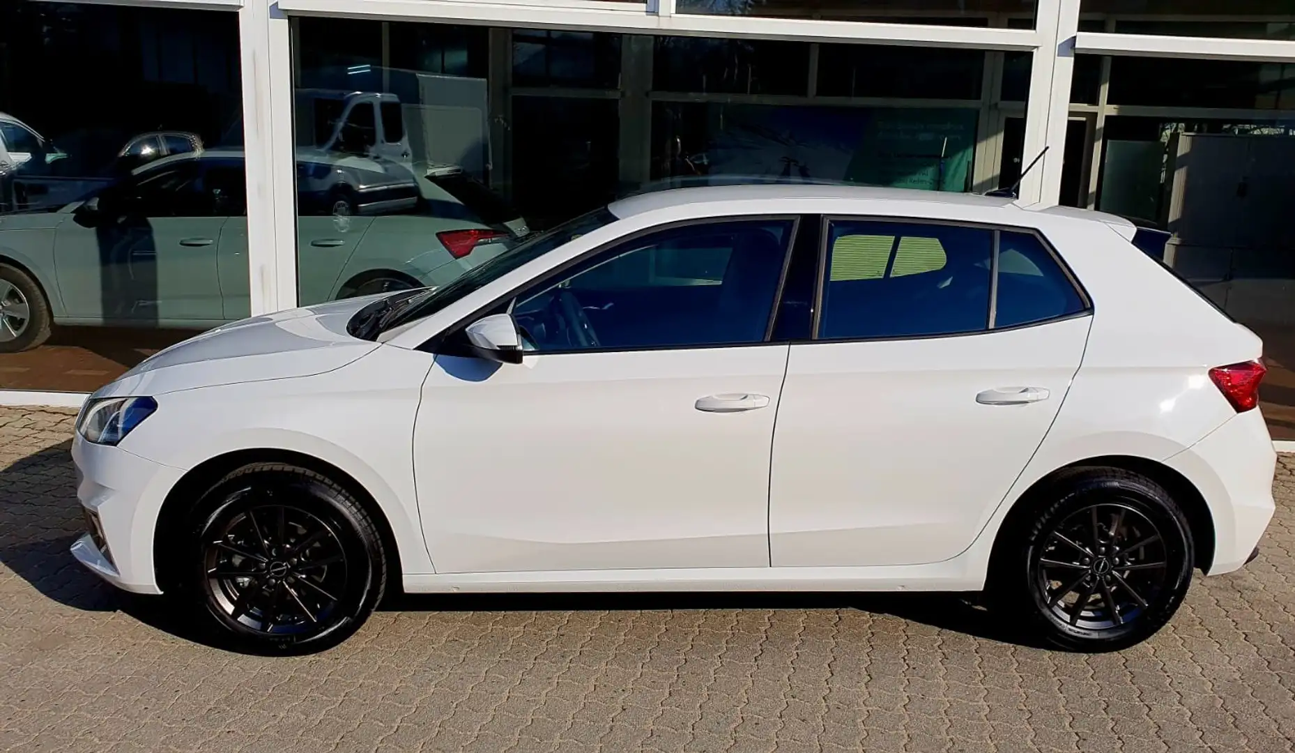 Skoda Fabia Selection 5 Jahre Garantie Blanco - 2