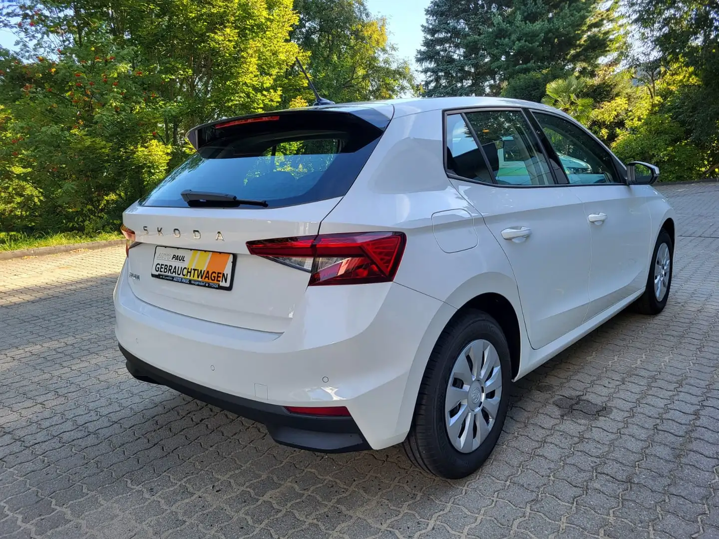 Skoda Fabia Selection*SHZ*DAB*Parkpilot*5J/100TKM Garantie Weiß - 2