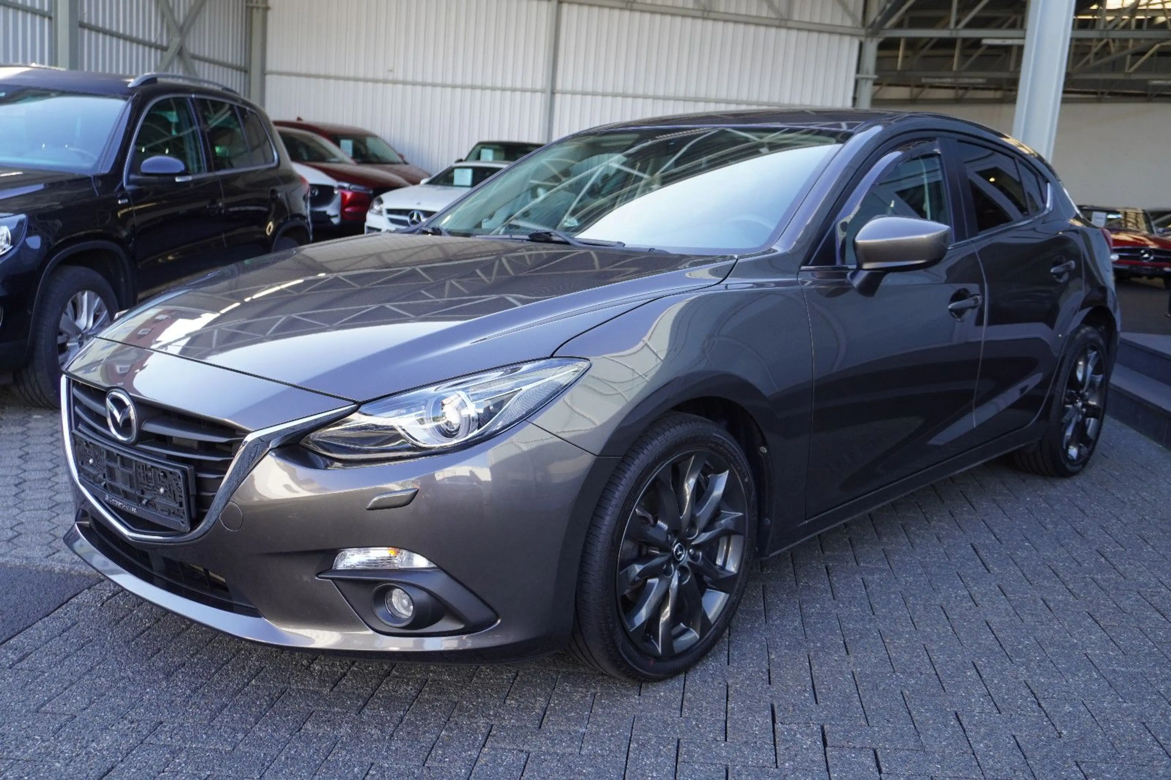 Mazda 3 Lim. Nakama — photo 3