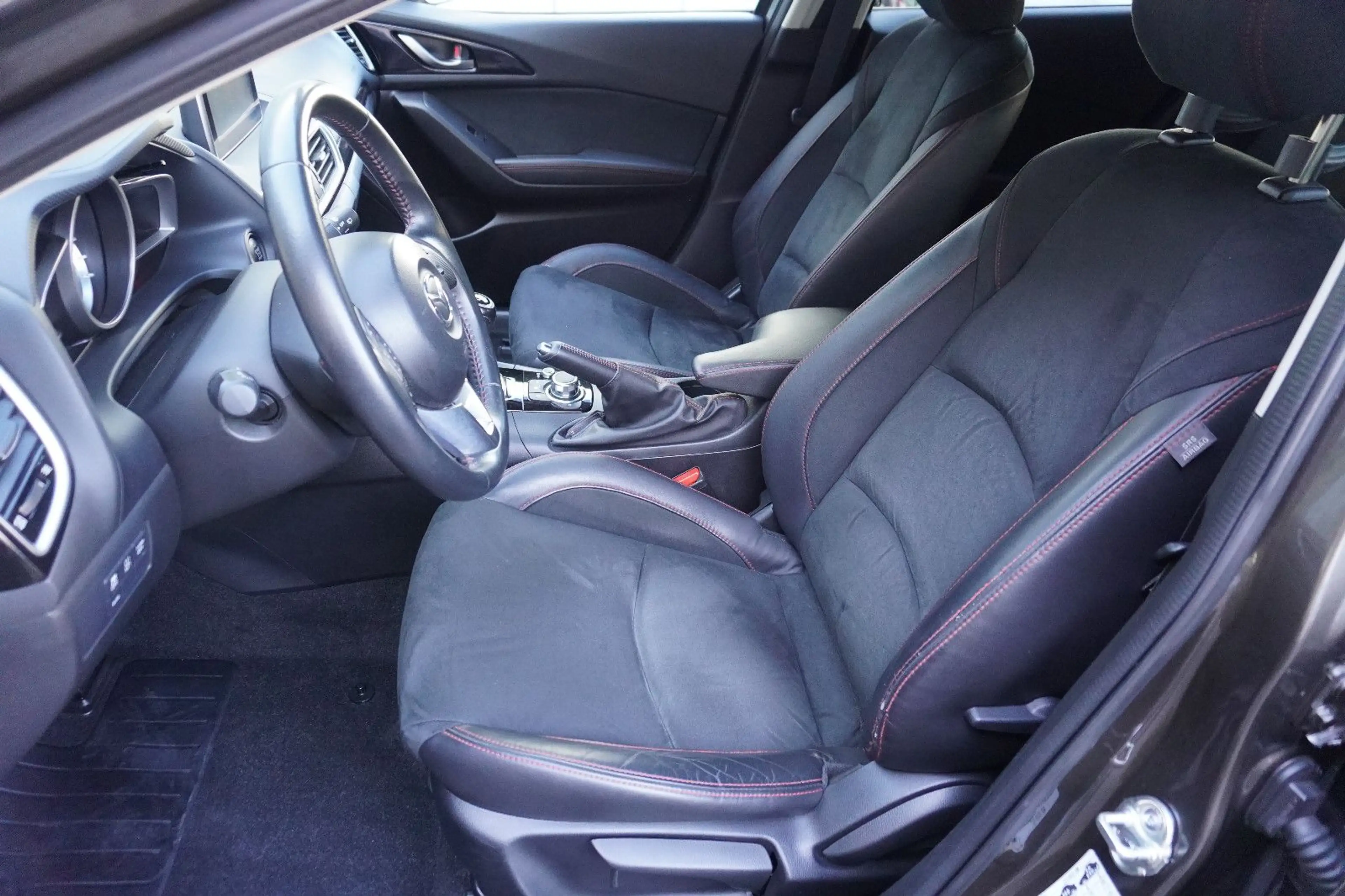 Mazda 3 Lim. Nakama — photo 13