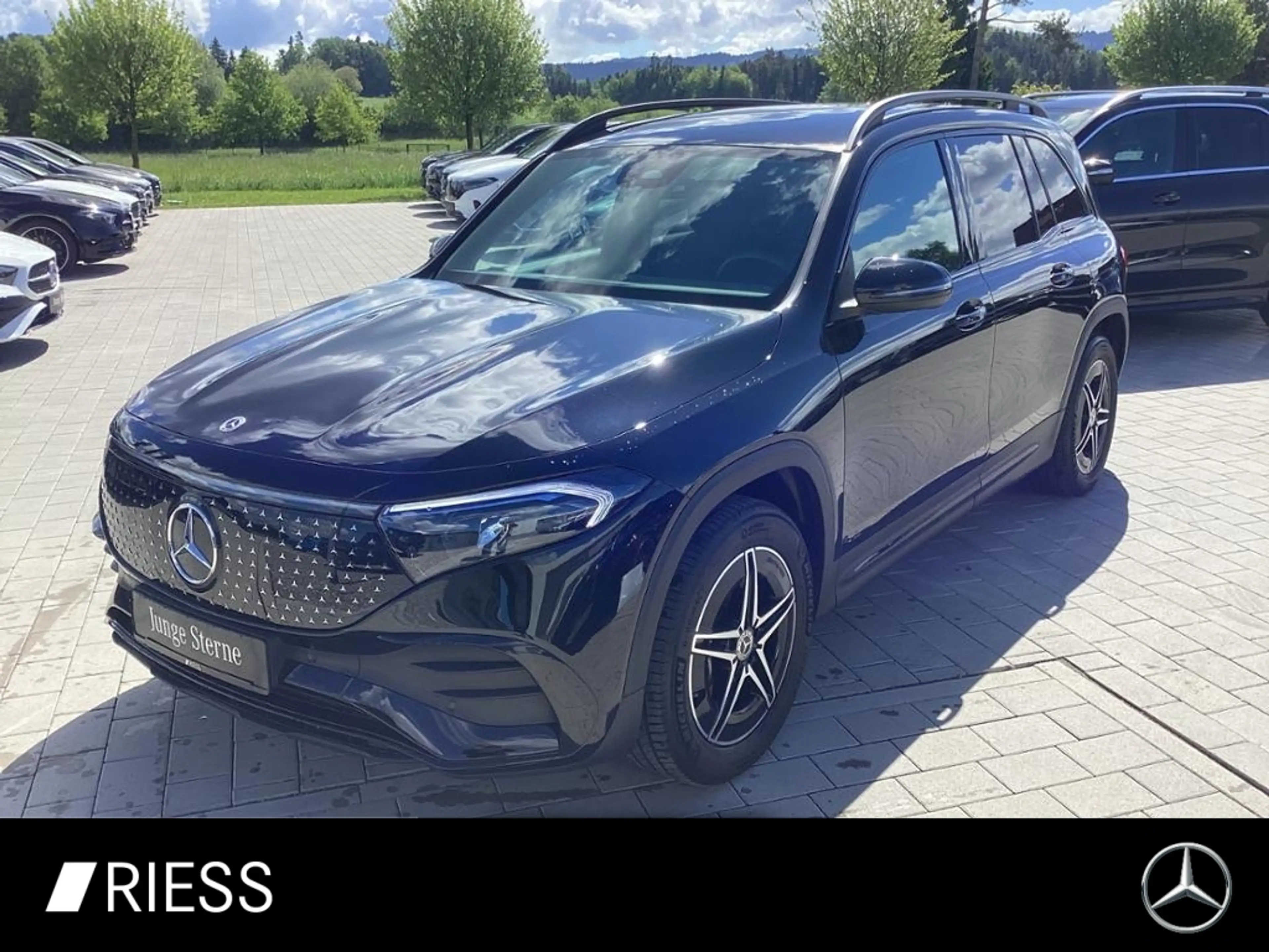 Mercedes-Benz EQB 300 4MATIC AUT DynLicht Fernlichtass. Kam.