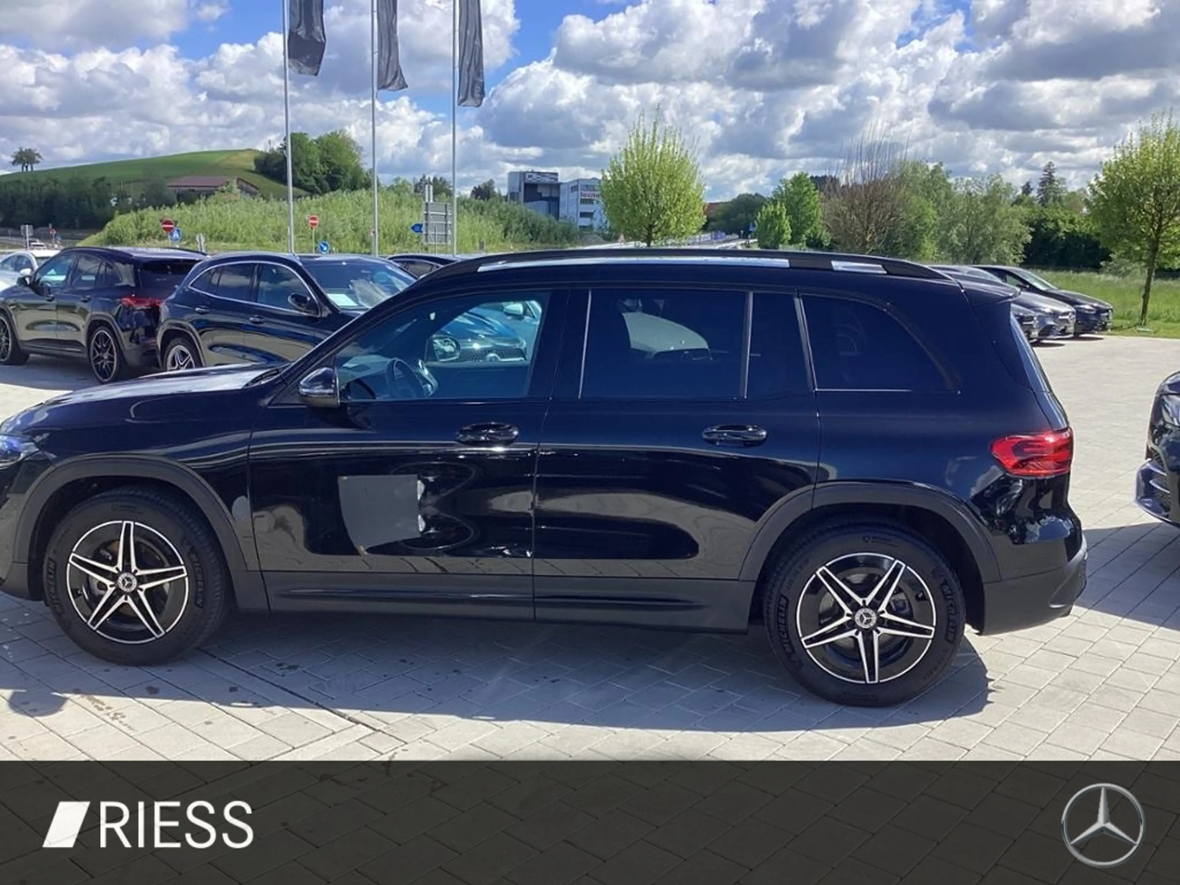 Mercedes-Benz EQB 300 4MATIC AUT DynLicht Fernlichtass. Kam. — photo 5