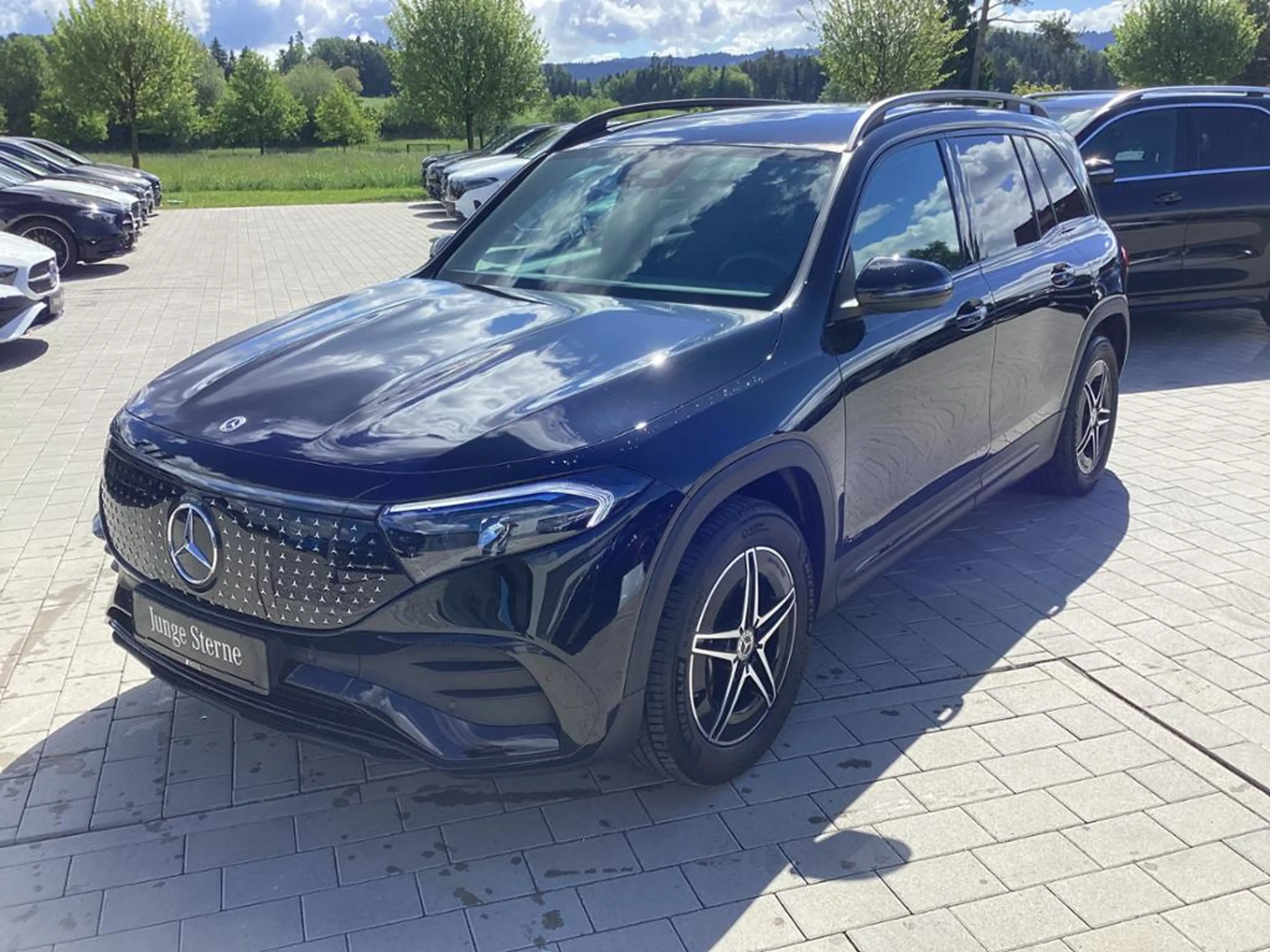 Mercedes-Benz EQB 300 4MATIC AUT DynLicht Fernlichtass. Kam. — photo 2