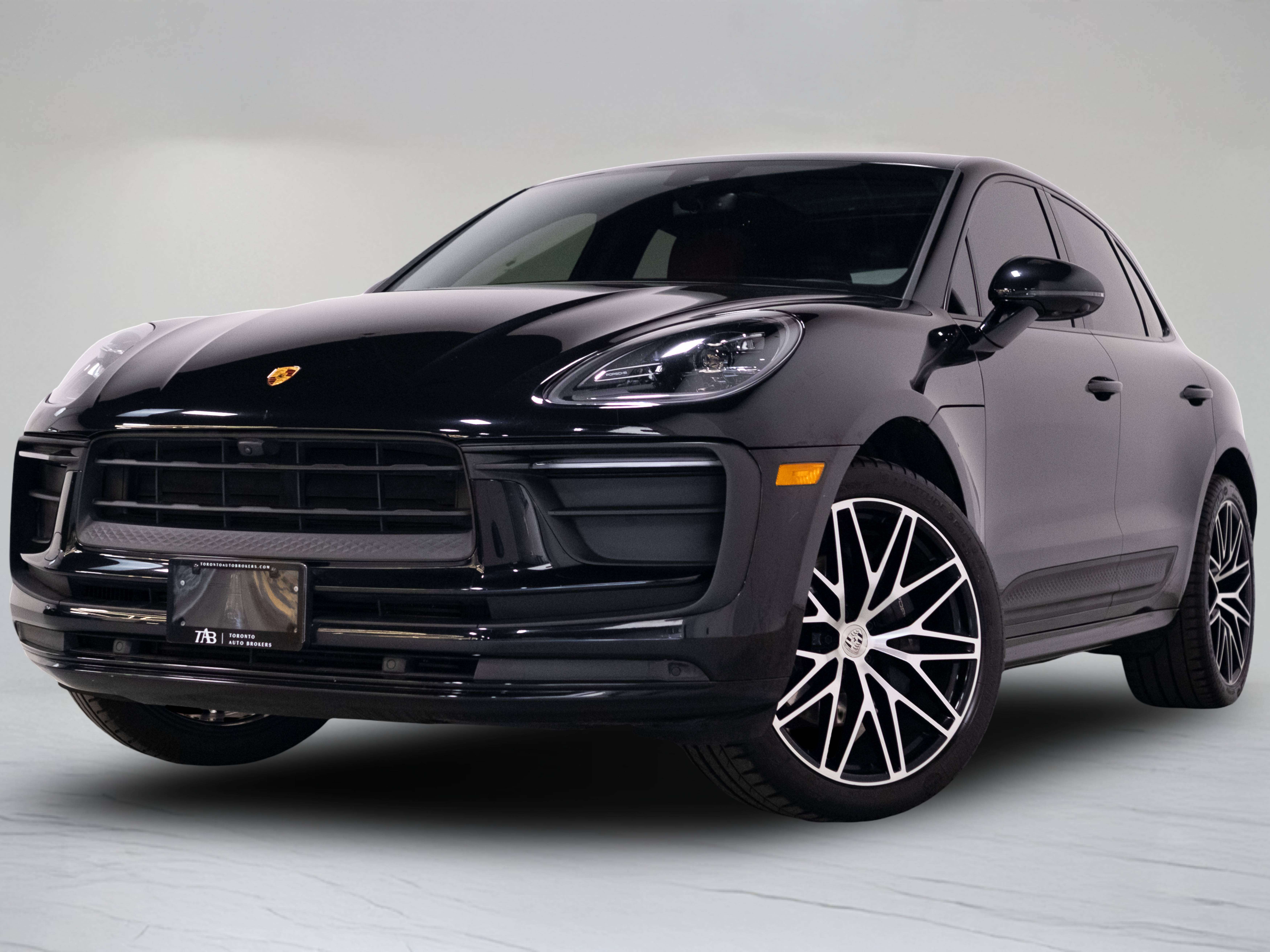 Black 2023 Porsche Macan SUV / Crossover All-Wheel Drive 7-Speed Automatic