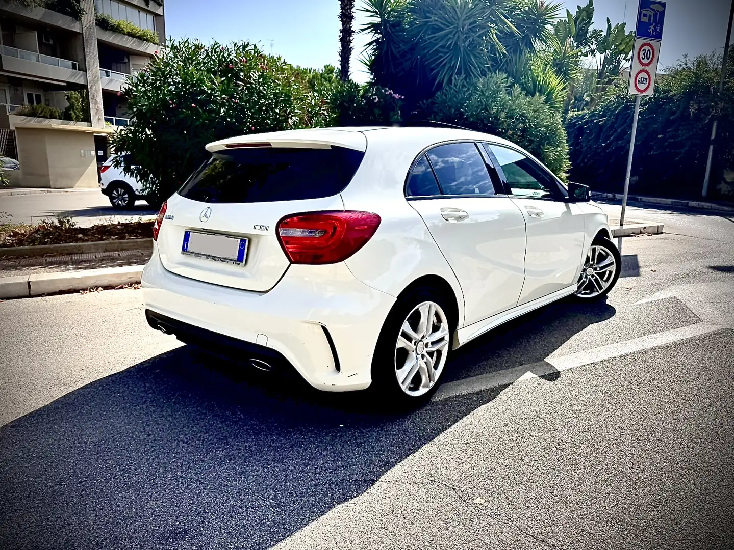 Mercedes-Benz A 180 cdi amg tetto camera iperfull - 2