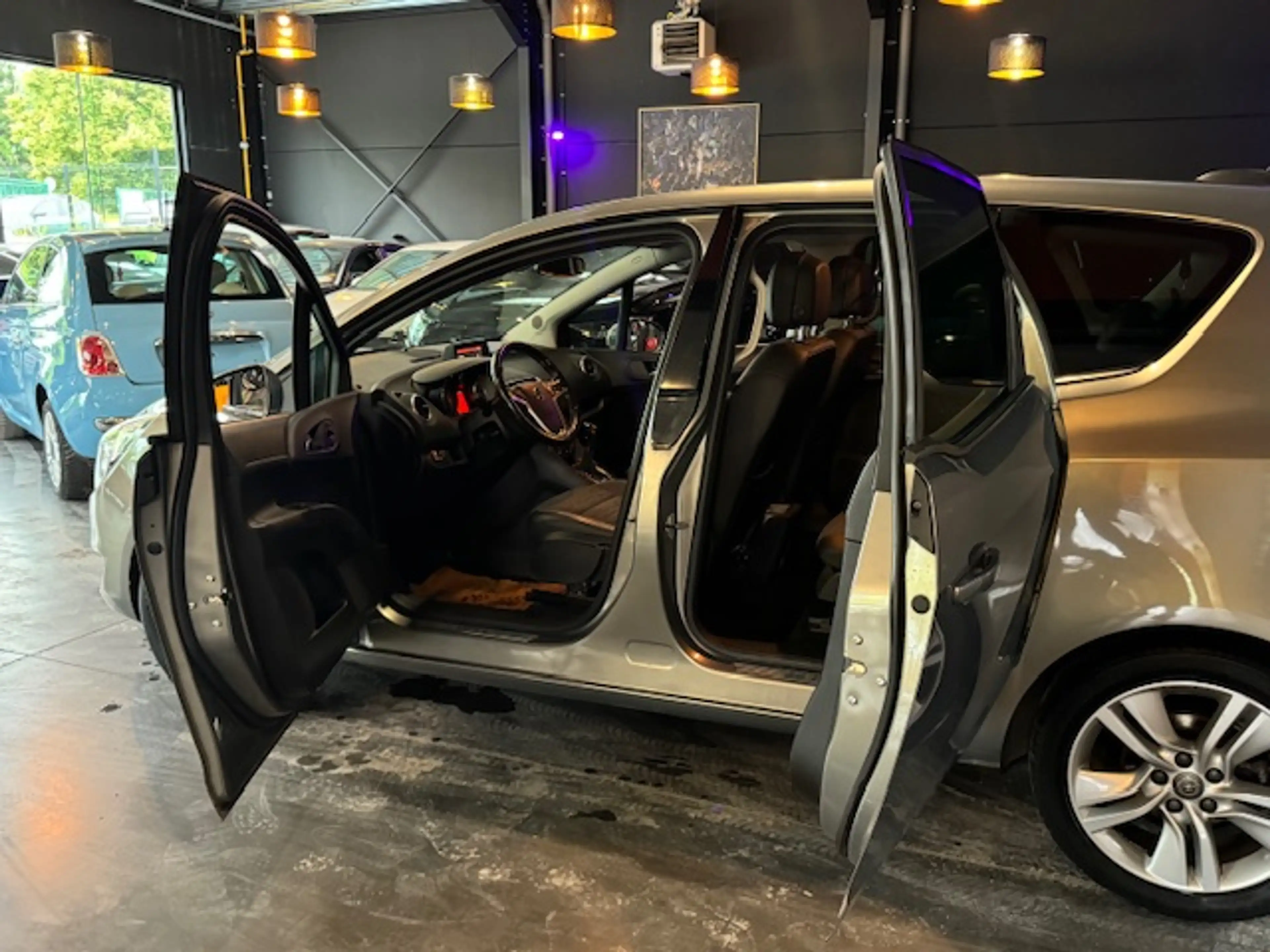 Opel Meriva AUTOMATIQUE - 1.4 Turbo - A/C - MEDIA/TEL - REG VIT - GPS — photo 5