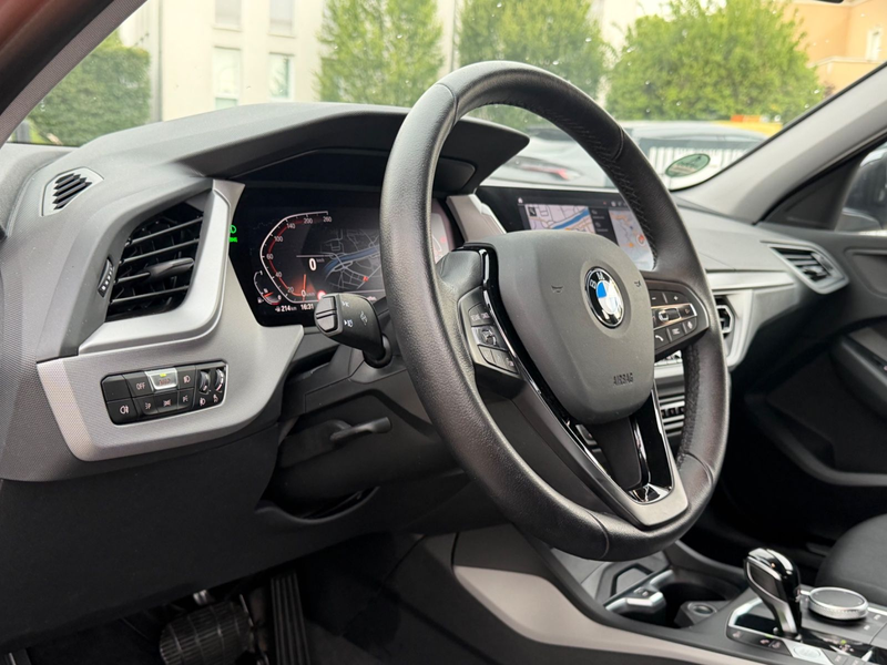 BMW 118 1 Limousine 118 i Advantage — photo 11
