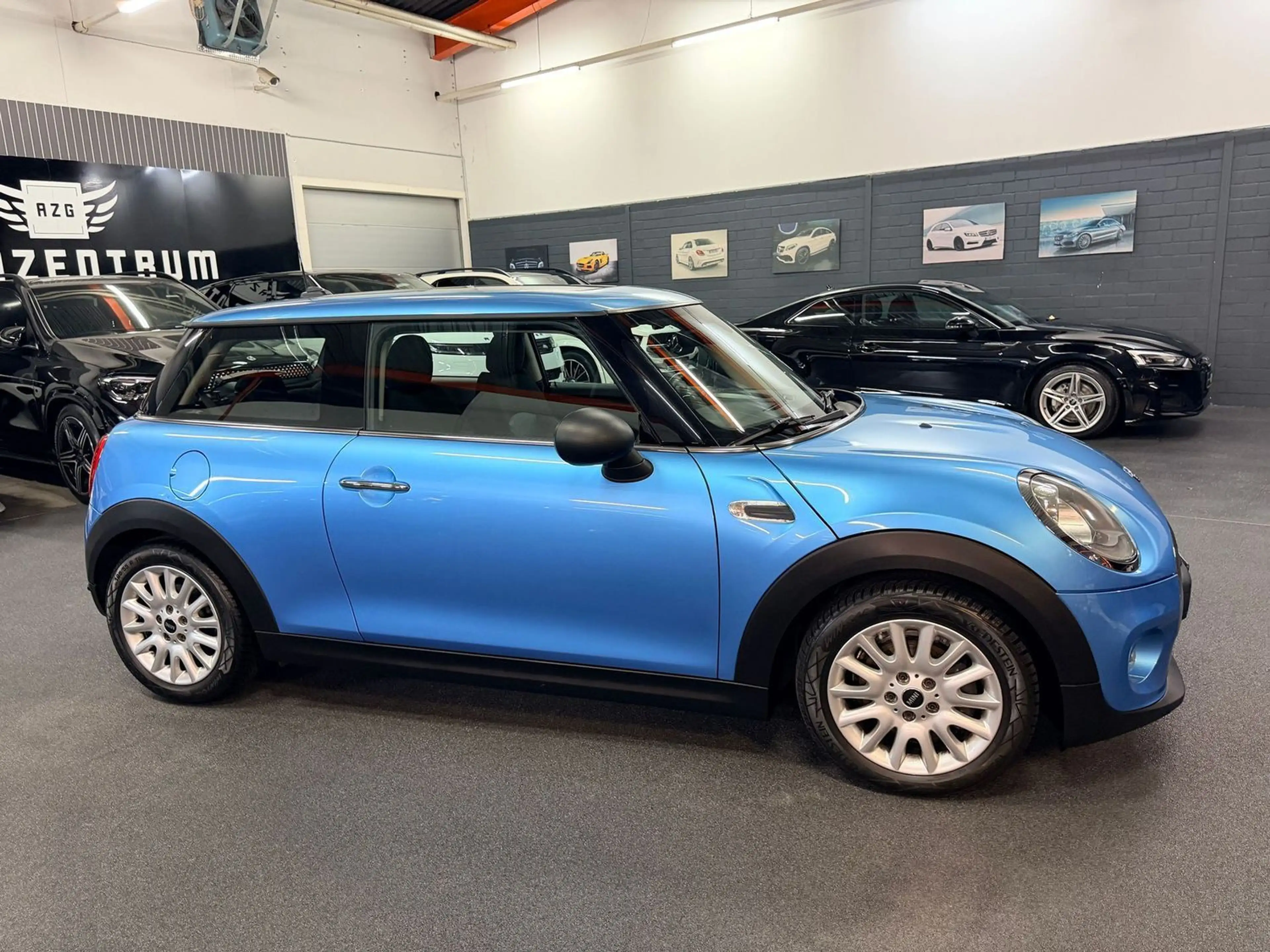 MINI One One 1.2 PEPPER/NAVI/PANO/PDC/KLIMA/SHZ — photo 6