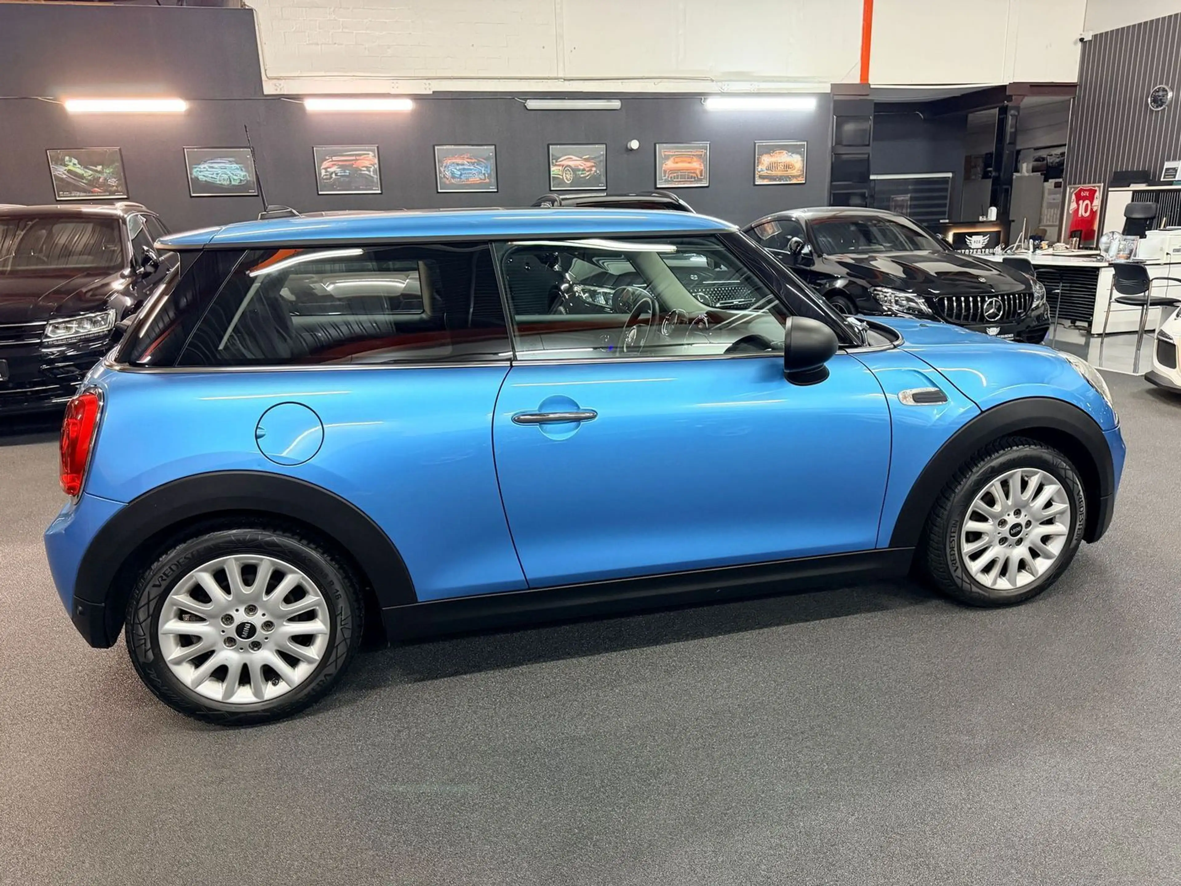 MINI One One 1.2 PEPPER/NAVI/PANO/PDC/KLIMA/SHZ — photo 12