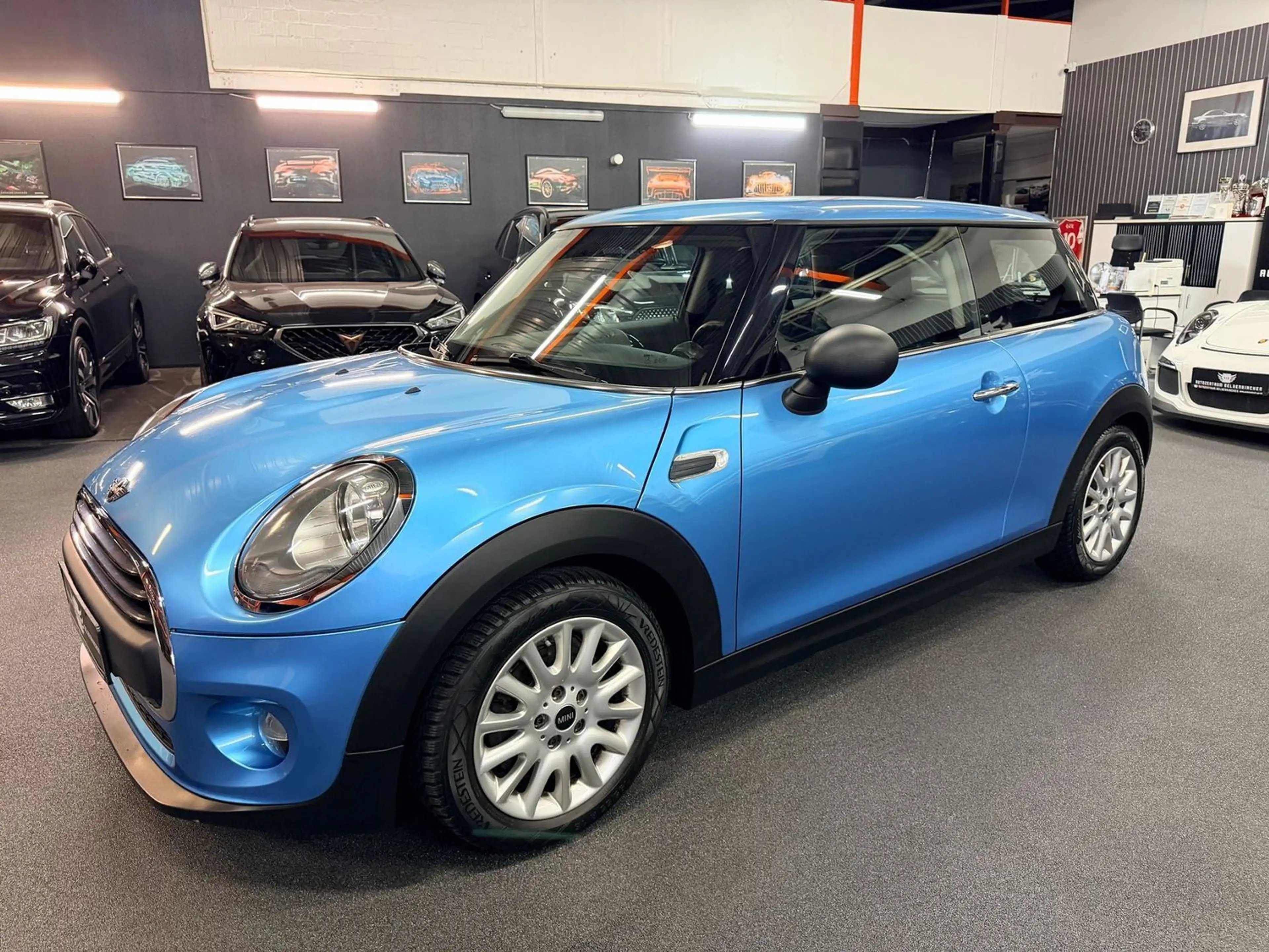 MINI One One 1.2 PEPPER/NAVI/PANO/PDC/KLIMA/SHZ — photo 2