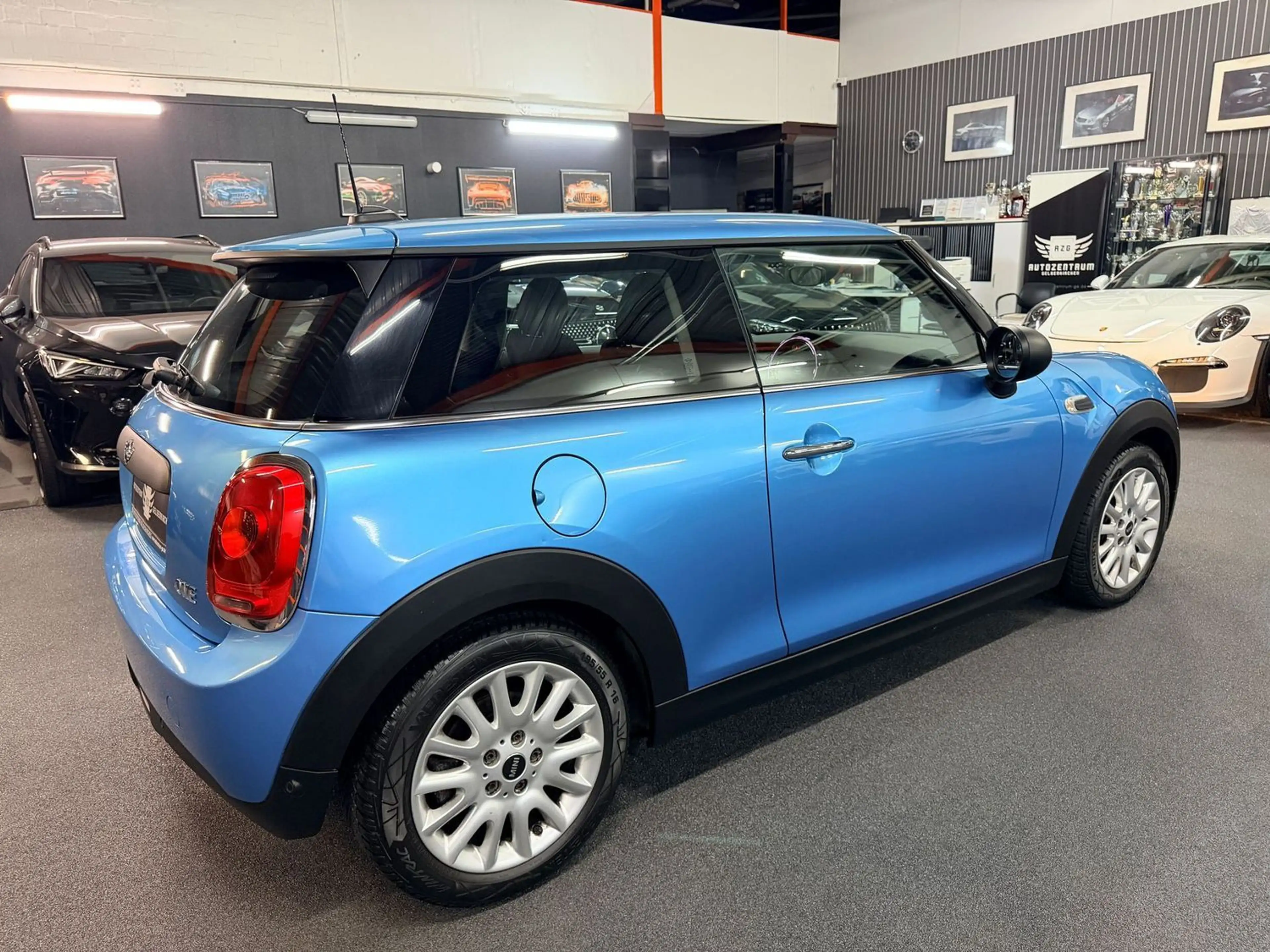 MINI One One 1.2 PEPPER/NAVI/PANO/PDC/KLIMA/SHZ — photo 11