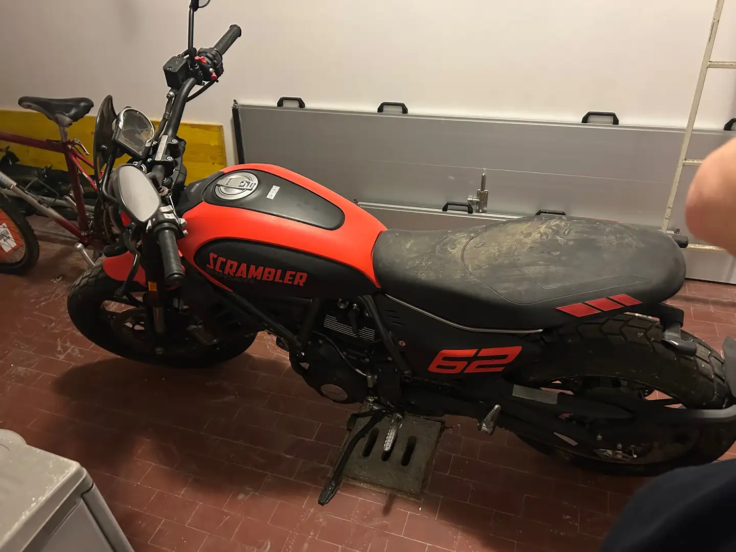Ducati Scrambler FULL THROTTLE Nero - 2